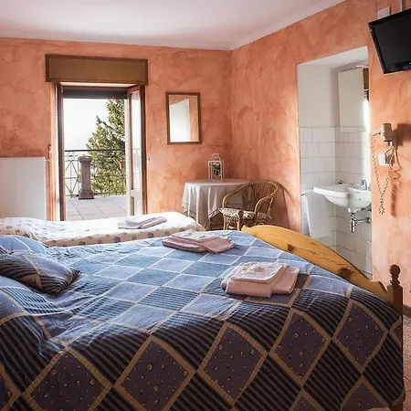 Carla Hotel *