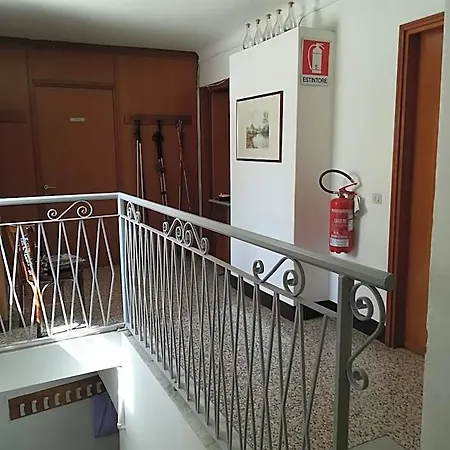 Carla Hotel *