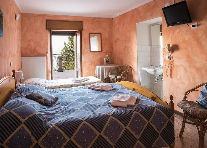 Carla Hotel *